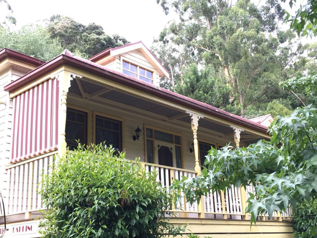 Charnwood Cottages In Warburton Bilik gambar